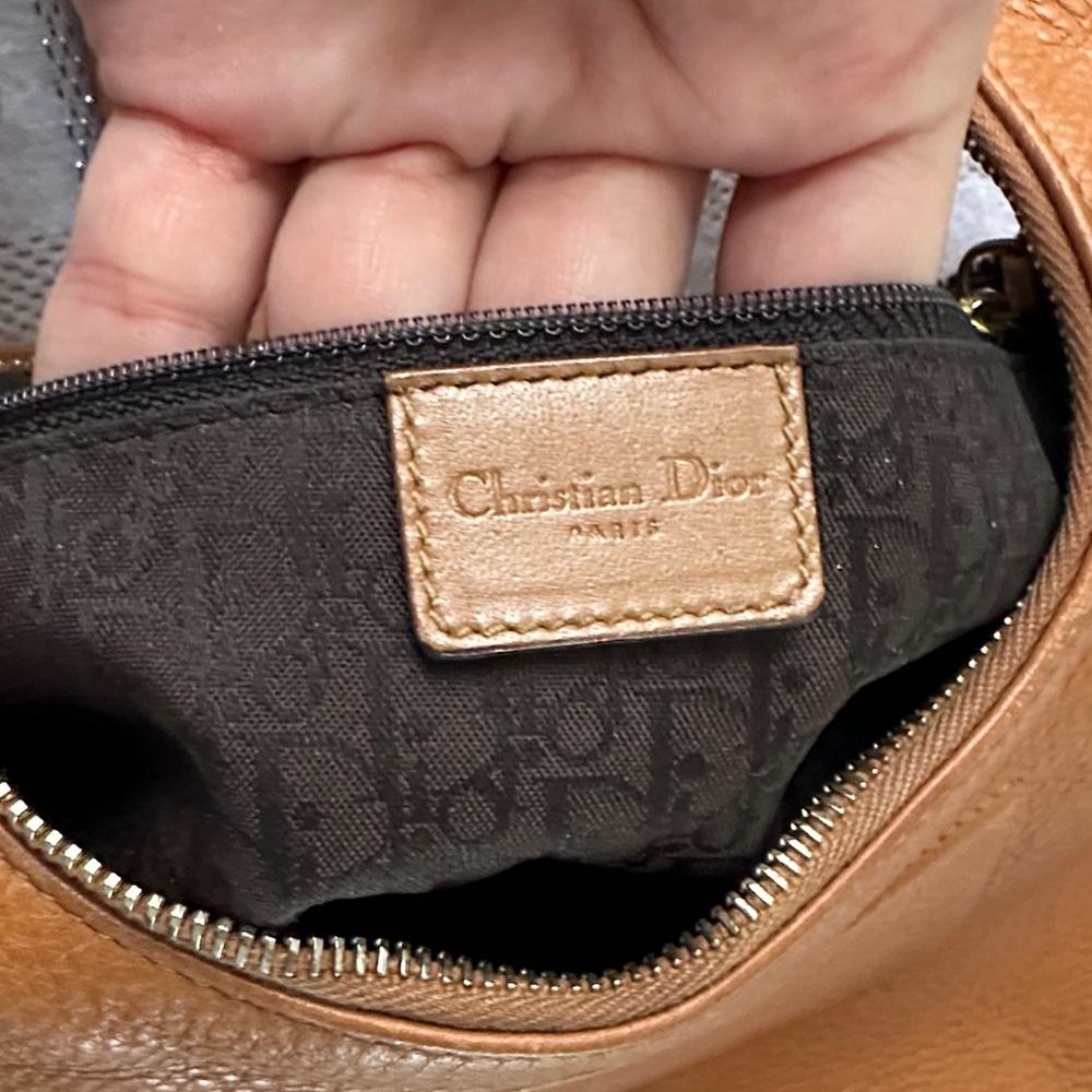 ✨ Authentic Dior Trotteur  Hobo Bag – Tan Leather with Gold Hardware ✨ - Picture 6 of 16